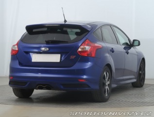 Ford Focus ST 2.0 EcoBoost ST 2012