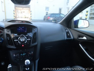 Ford Focus ST 2.0 EcoBoost ST 2012