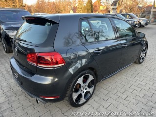 Volkswagen Golf GTI DSG 2010