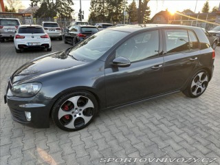 Volkswagen Golf GTI DSG 2010