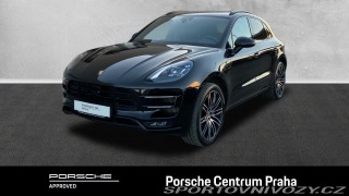 Porsche Macan Turbo with Performance Pa