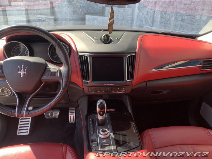 Maserati Levante Levante S, 316KW, VÝBAVA 2017