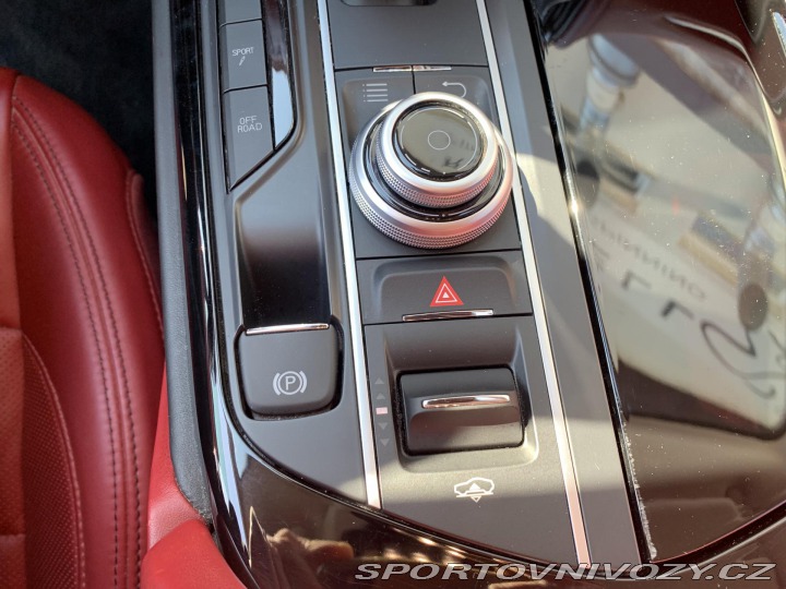 Maserati Levante Levante S, 316KW, VÝBAVA 2017