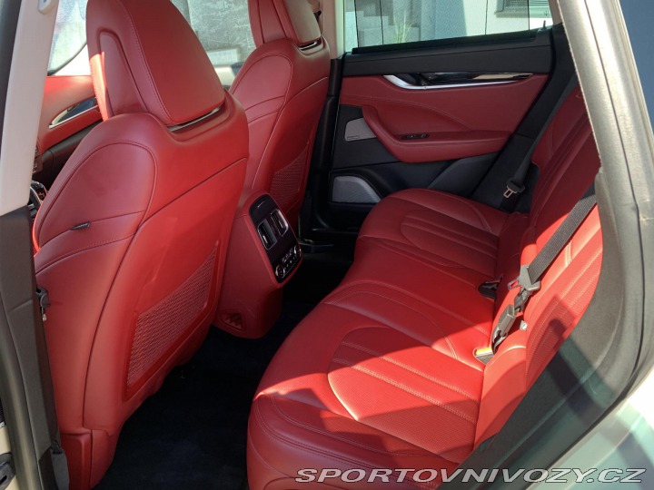 Maserati Levante Levante S, 316KW, VÝBAVA 2017