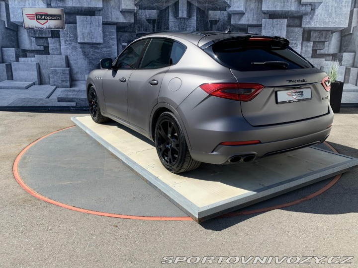 Maserati Levante Levante S, 316KW, VÝBAVA 2017