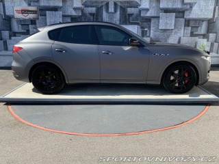 Maserati Levante Levante S, 316KW, VÝBAVA 2017