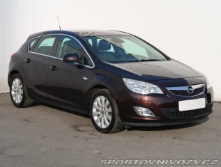 Opel Astra Cosmo 2.0 CDTI 2012