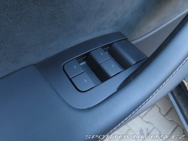 Tesla Model Y Long Range AWD 75kWh 2023