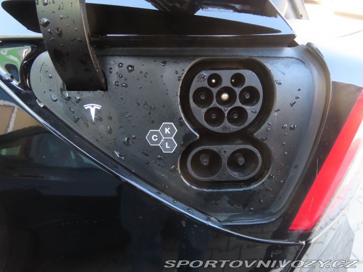 Tesla Model Y Long Range AWD 75kWh 2023