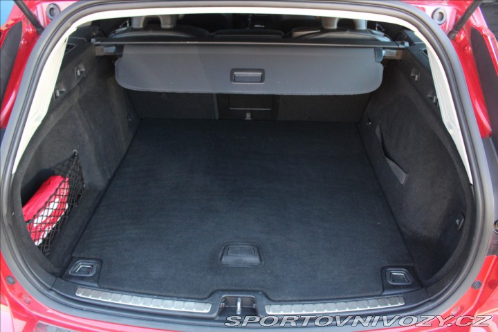 Volvo V60 2,0 D3 Momentum Automat Z 2018