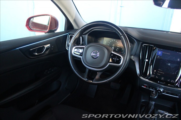 Volvo V60 2,0 D3 Momentum Automat Z 2018