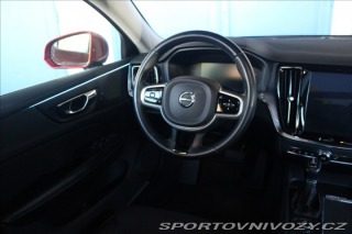 Volvo V60 2,0 D3 Momentum Automat Z 2018