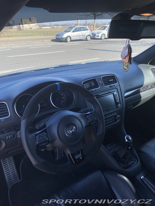 Volkswagen Golf R 4motion 2010