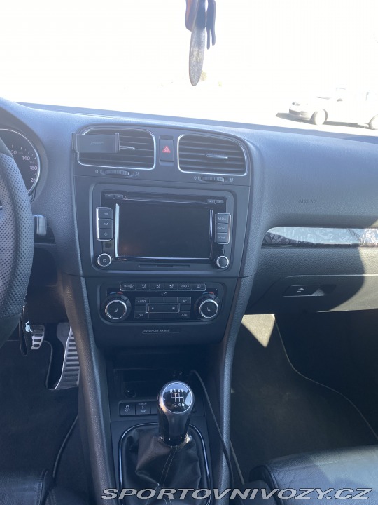 Volkswagen Golf R 4motion 2010