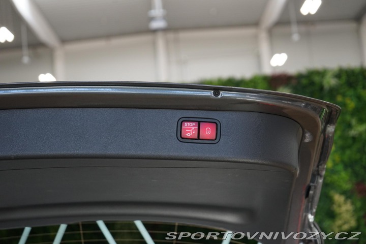 Mercedes-Benz C 220d 4M AMG LED 360 DISTR 2022