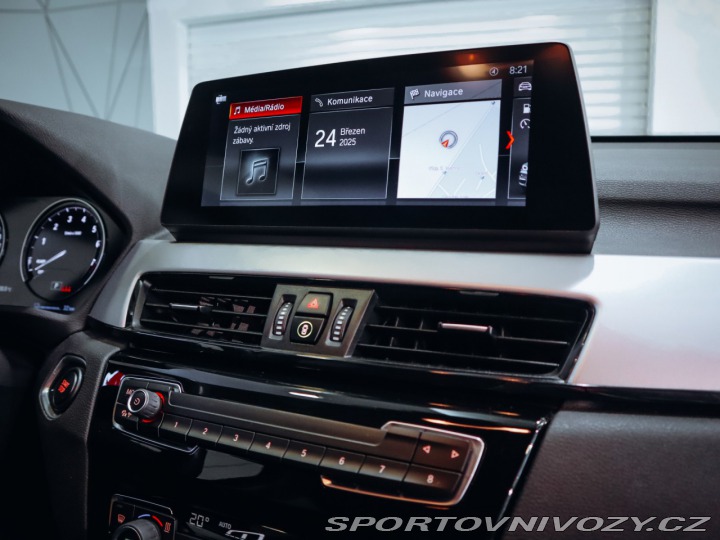 BMW X1 xDrive25e LED Navi 2022