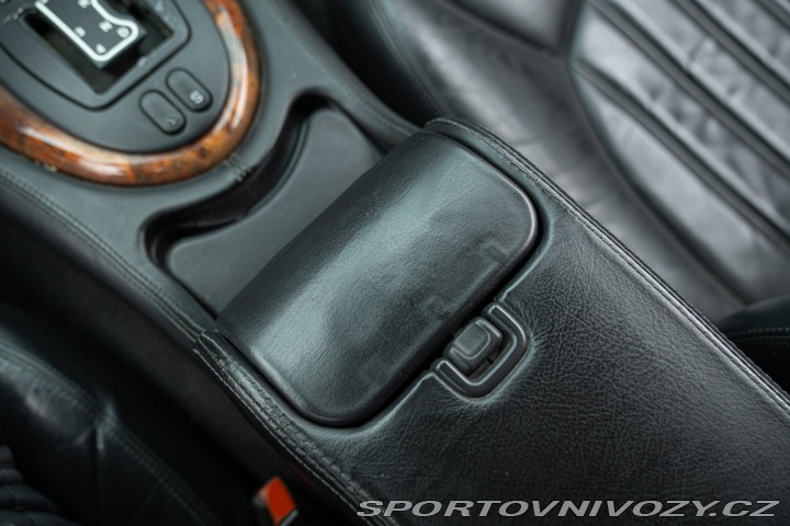Jaguar XK8 SPIDER 2000
