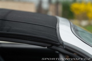 Jaguar XK8 SPIDER 2000