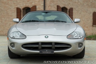 Jaguar XK8 SPIDER 2000