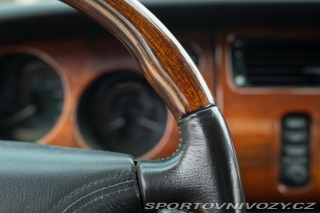 Jaguar XK8 SPIDER 2000