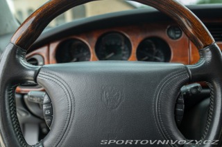 Jaguar XK8 SPIDER 2000