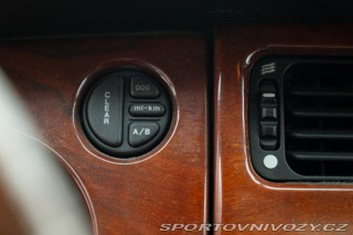 Jaguar XK8 SPIDER 2000