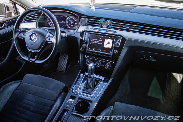 Volkswagen Ostatní modely Passat Variant Variant 2.0 BiTDI 240k B 2015