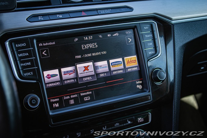 Volkswagen Ostatní modely Passat Variant Variant 2.0 BiTDI 240k B 2015
