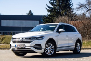 Volkswagen  Touareg  3.0 V6 TDI SCR 286k Eleg