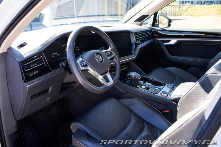 Volkswagen Ostatní modely Touareg 3.0 V6 TDI SCR 286k Eleg 2018