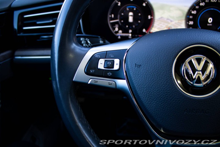 Volkswagen Ostatní modely Touareg 3.0 V6 TDI SCR 286k Eleg 2018