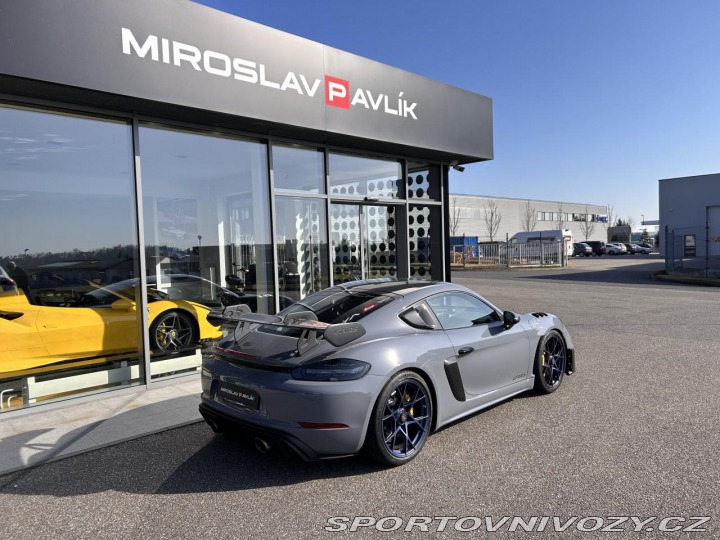 Porsche 718 Cayman GT4 RS Weissach 2023