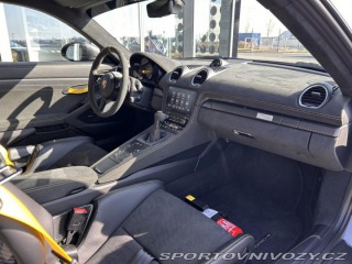 Porsche 718 Cayman GT4 RS Weissach 2023
