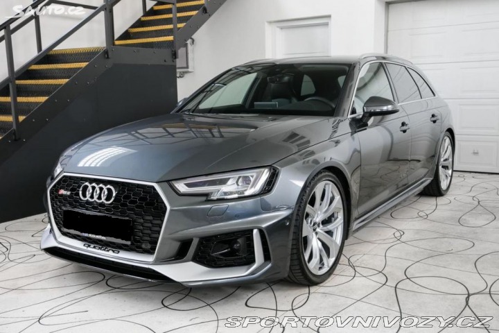 Audi RS4 2019