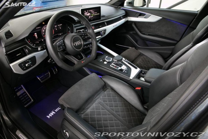 Audi RS4 2019