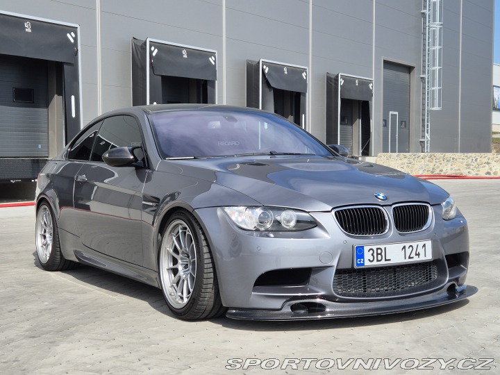 BMW M3 E92, manuál, V8 2008