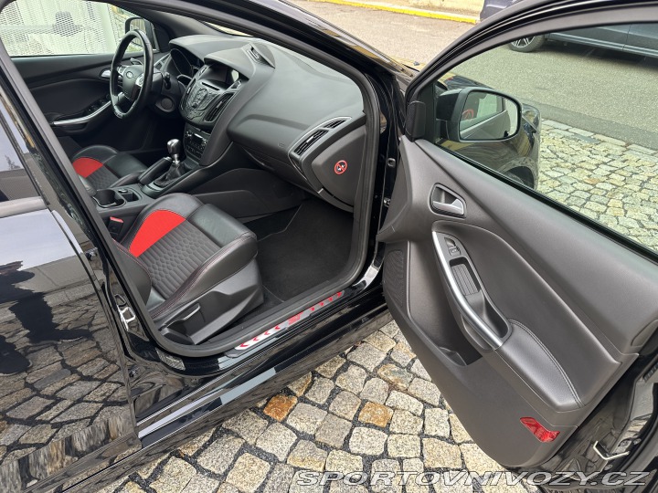 Ford Focus ST  2014