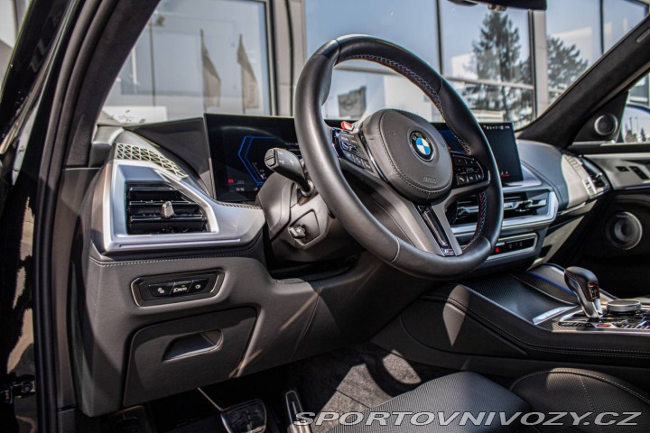 BMW XM 2024