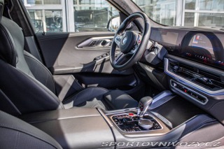 BMW XM  2024