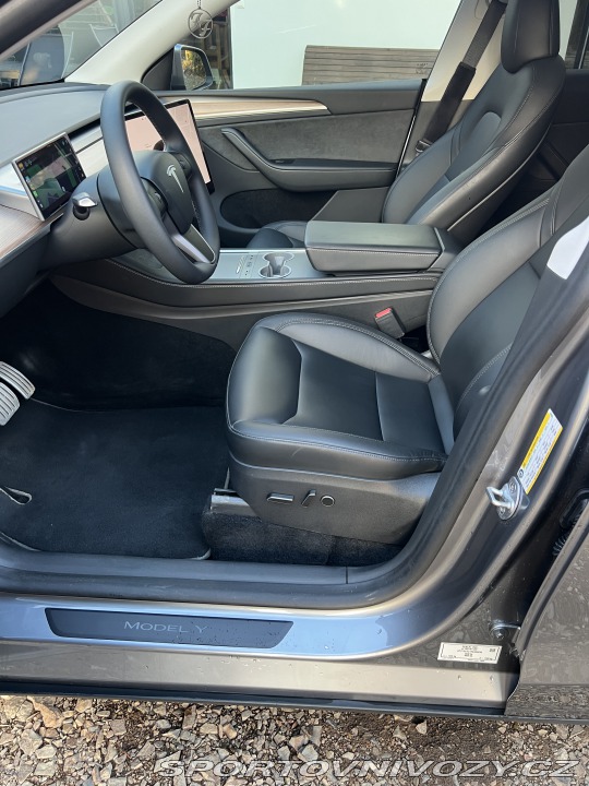 Tesla Model Y Performance 2024