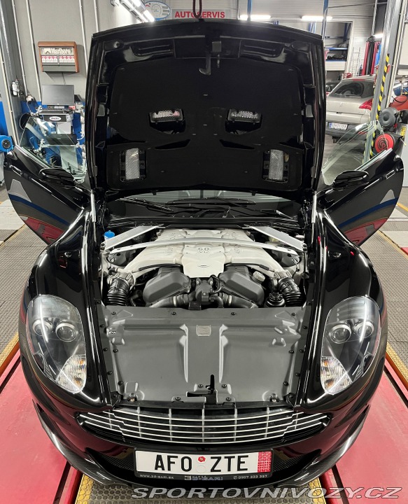 Aston Martin DBS Manual - 1 of 984 pcs 2008
