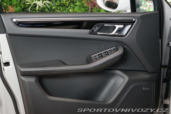 Porsche Macan S Burm Chrono Vzduch PDK 2022
