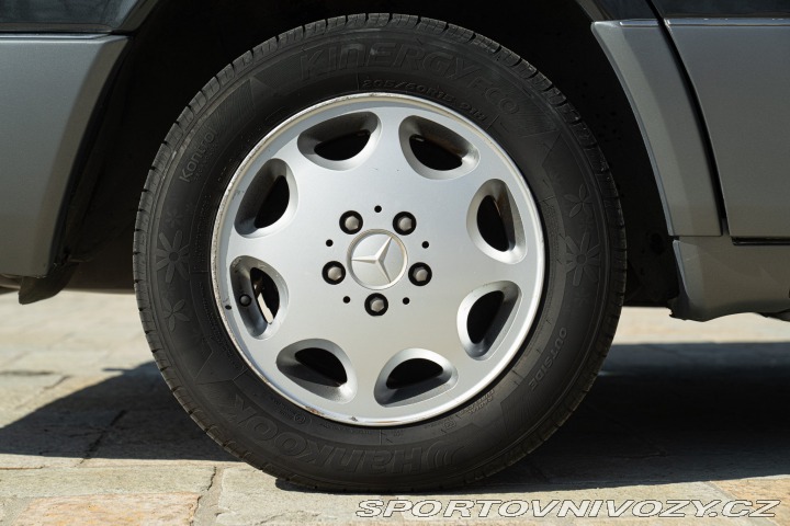 Mercedes-Benz E 200 TE 16V SW 1993