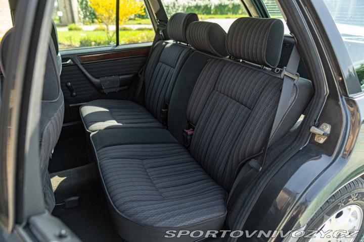 Mercedes-Benz E 200 TE 16V SW 1993