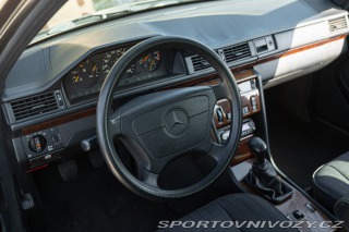 Mercedes-Benz E 200 TE 16V SW 1993