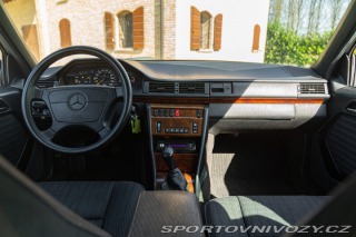 Mercedes-Benz E 200 TE 16V SW 1993