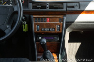 Mercedes-Benz E 200 TE 16V SW 1993