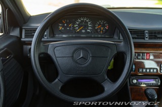 Mercedes-Benz E 200 TE 16V SW 1993