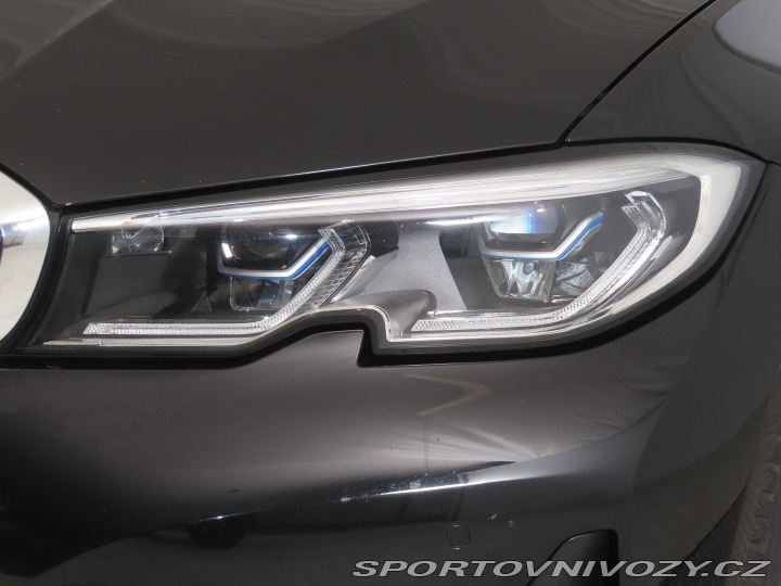 BMW 3 330 e xDrive 2021