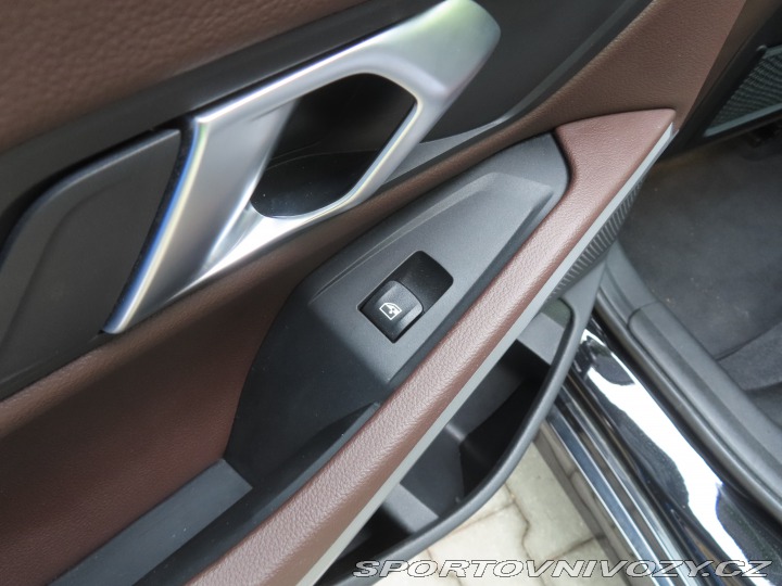 BMW 3 330 e xDrive 2021
